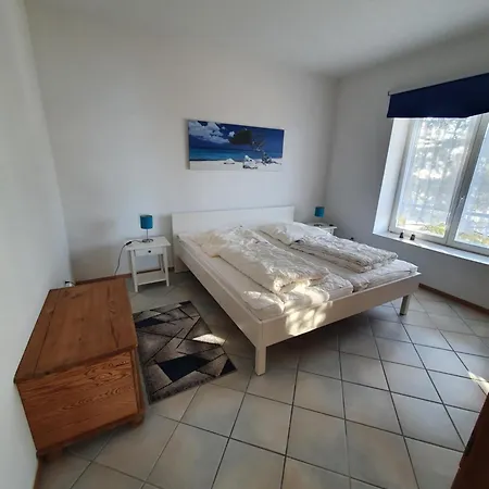 Haus Seeblick Insel Rügen Apartamento Lietzow