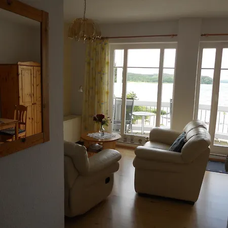 Haus Seeblick Insel Ruegen * Lietzow